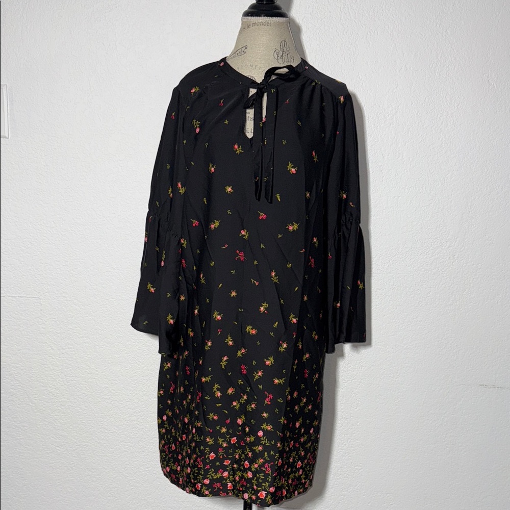 Old Navy Black Floral Long Sleeve Dress